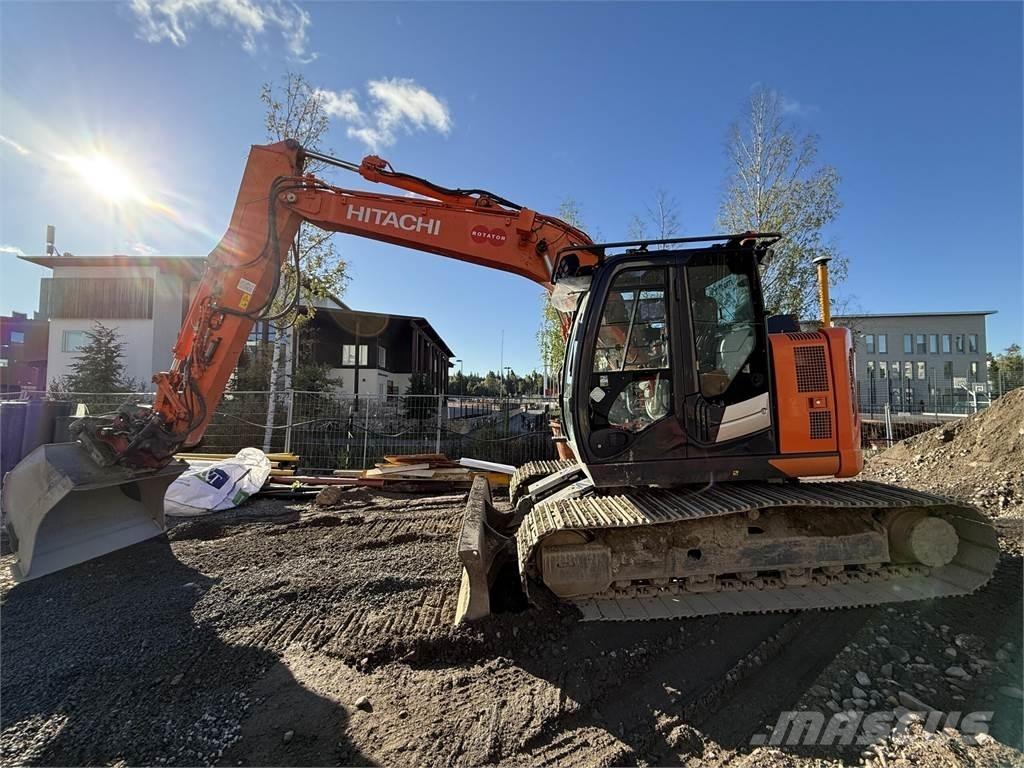 Hitachi ZX135 US-6 Gravemaskiner på larvebånd