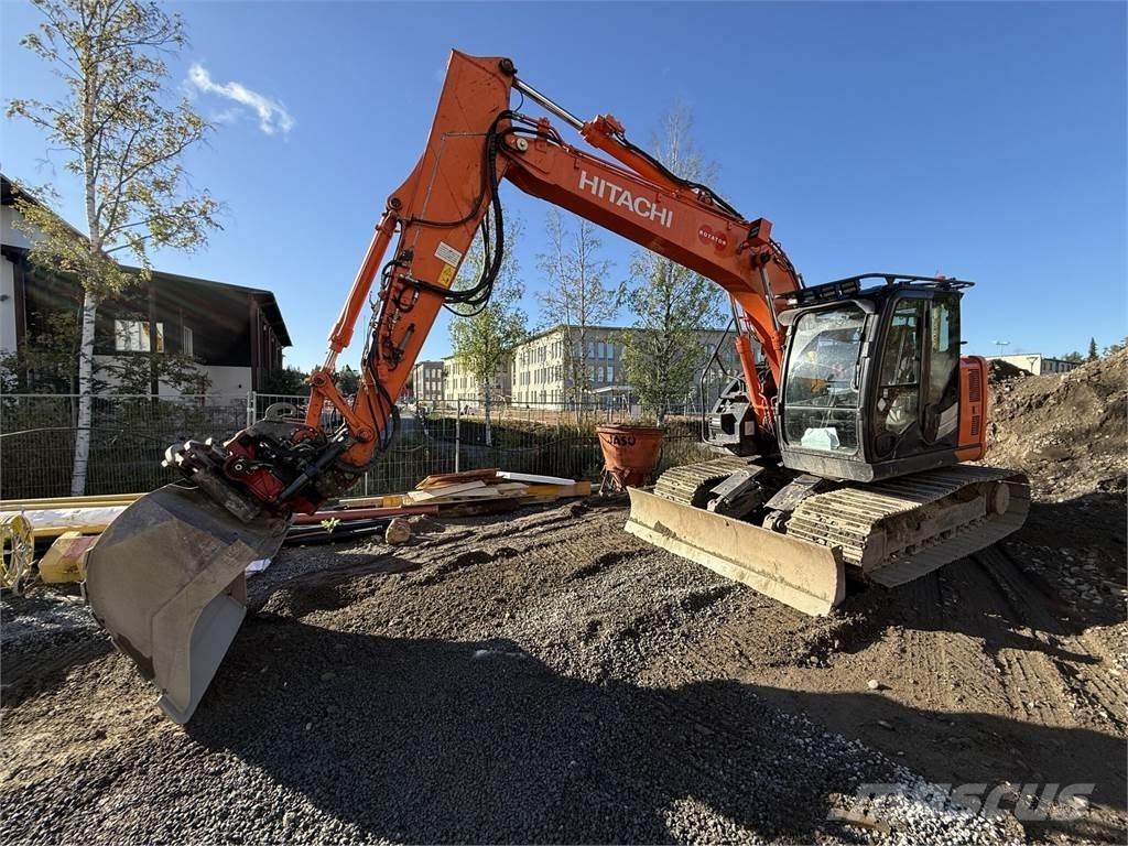 Hitachi ZX135 US-6 Gravemaskiner på larvebånd