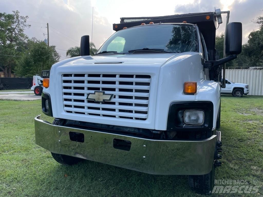 Chevrolet C6500 Lastbiler med tip