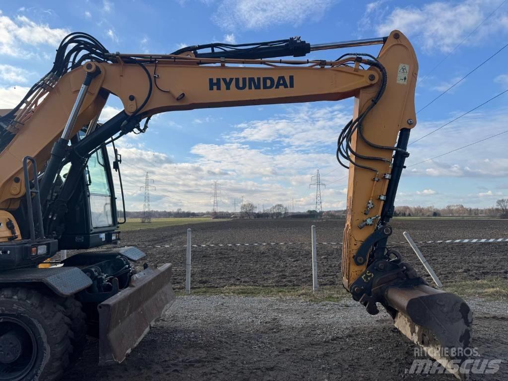 Hyundai HW140 Gravemaskiner på hjul