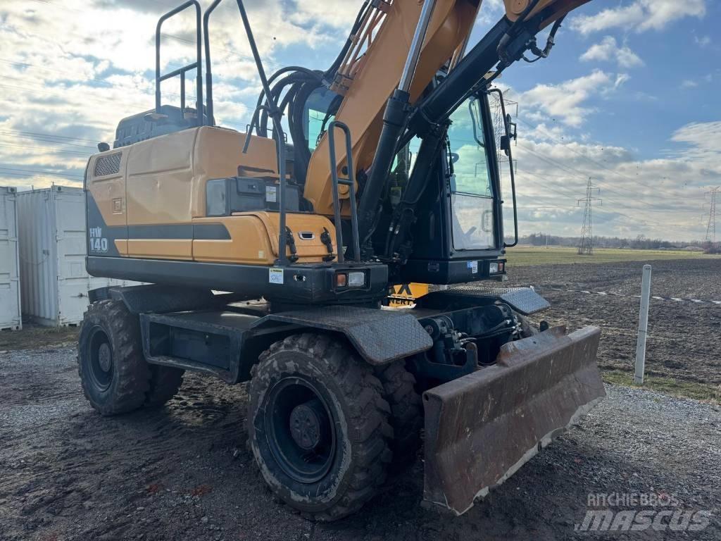 Hyundai HW140 Gravemaskiner på hjul