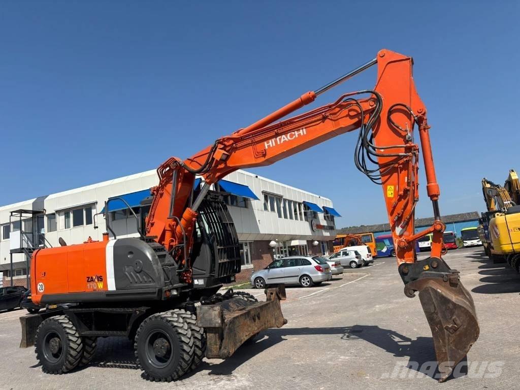 Hitachi ZX 170 W-3 Gravemaskiner på hjul