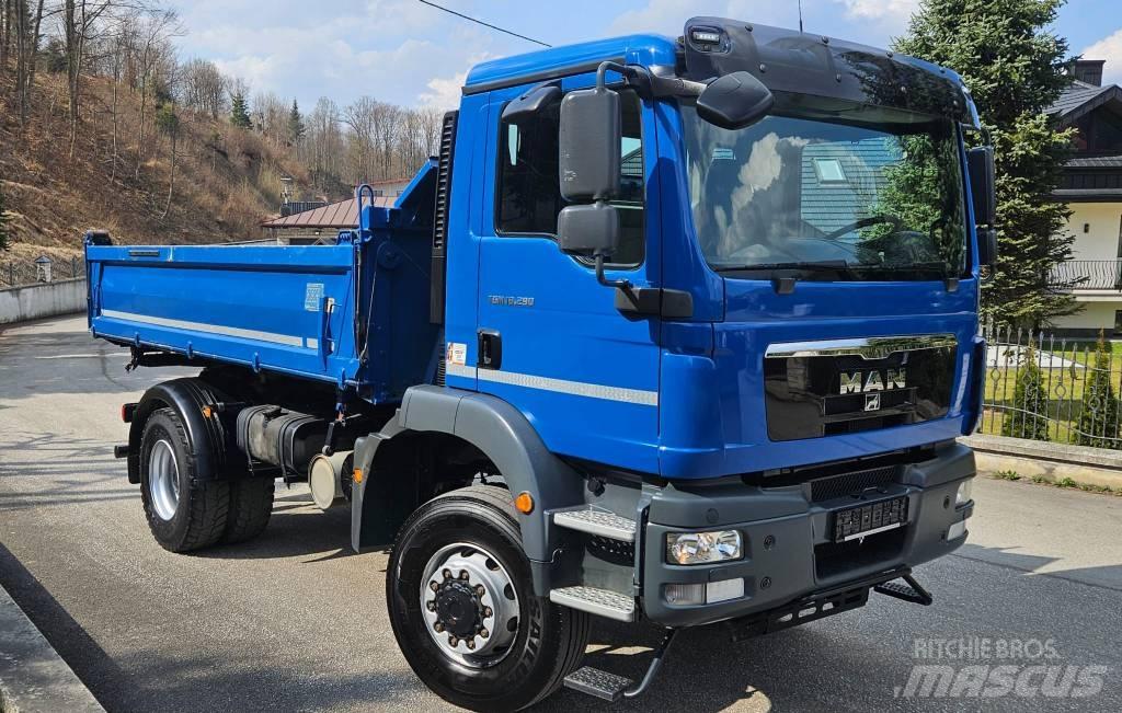 MAN TGM 18.290 4X4 Lastbiler med tip