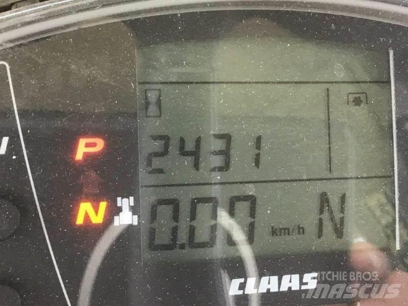 CLAAS AXION 870 Traktorer