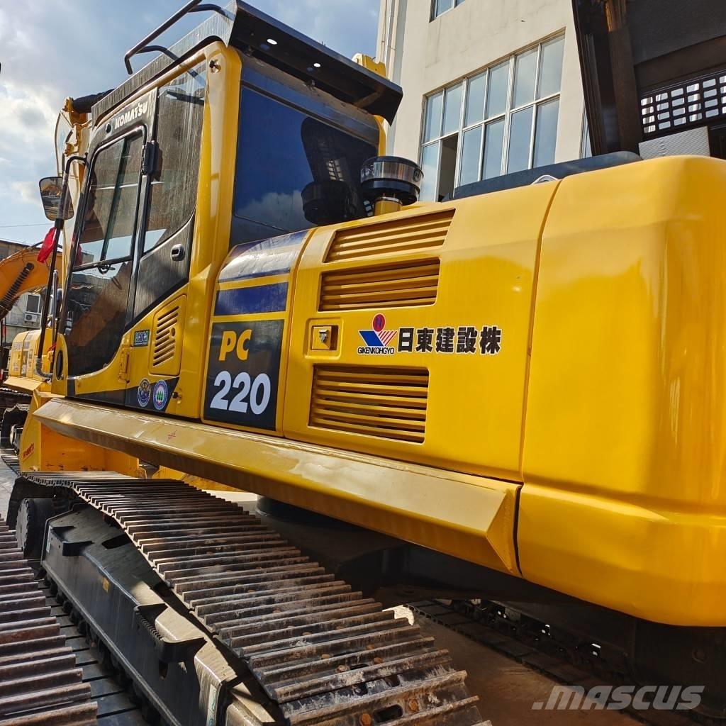Komatsu PC 220-7 Gravemaskiner på larvebånd