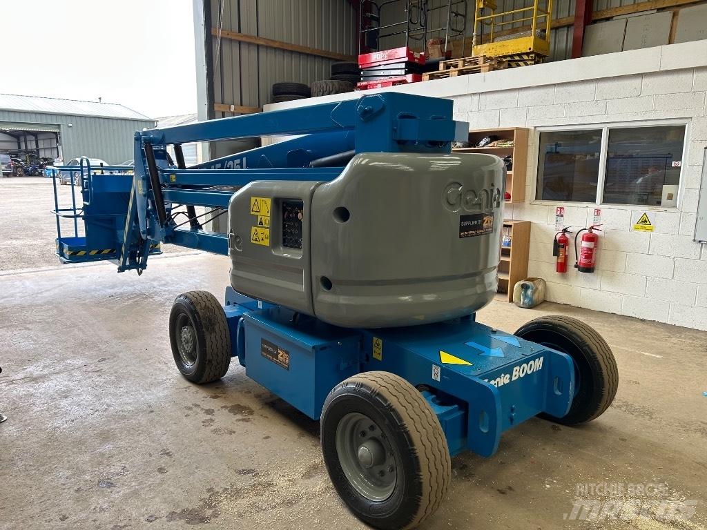 Genie Z45/35J DC Bomlifte med knækarm