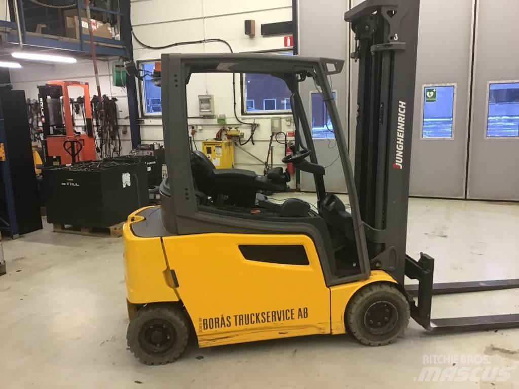 Jungheinrich EFG 320 El gaffeltrucks