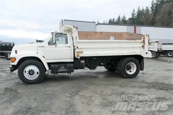 Ford F800 Lastbiler med tip