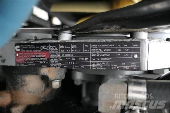 Ford F800 Lastbiler med tip