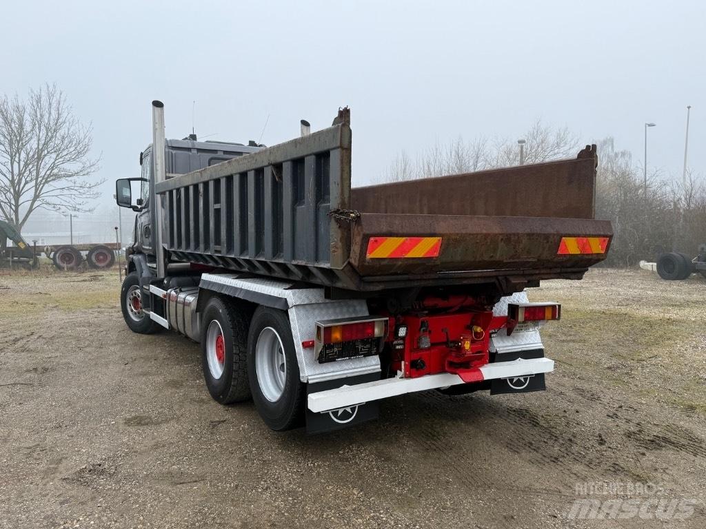 Scania T 144-530 Lastbiler med tip