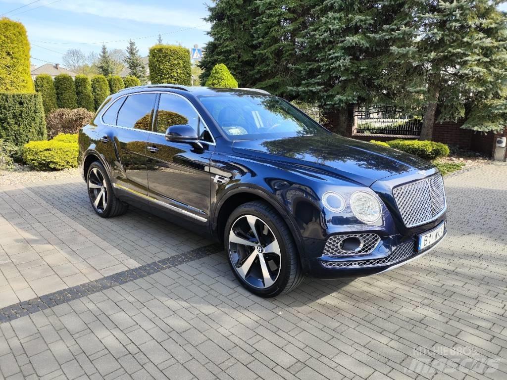 Bentley Bentayga V8 Biler