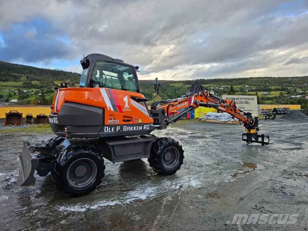 Hitachi ZX 95 W-7 Gravemaskiner på hjul