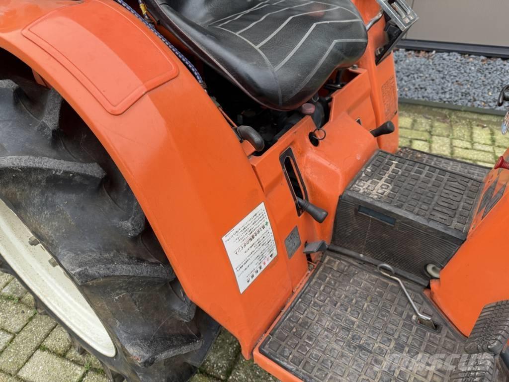 Kubota Bultra B1 - 17 Traktorer