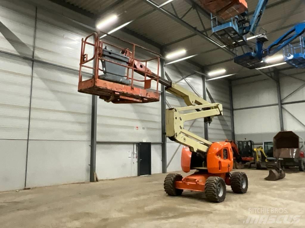 JLG 450 AJ Bomlifte med knækarm