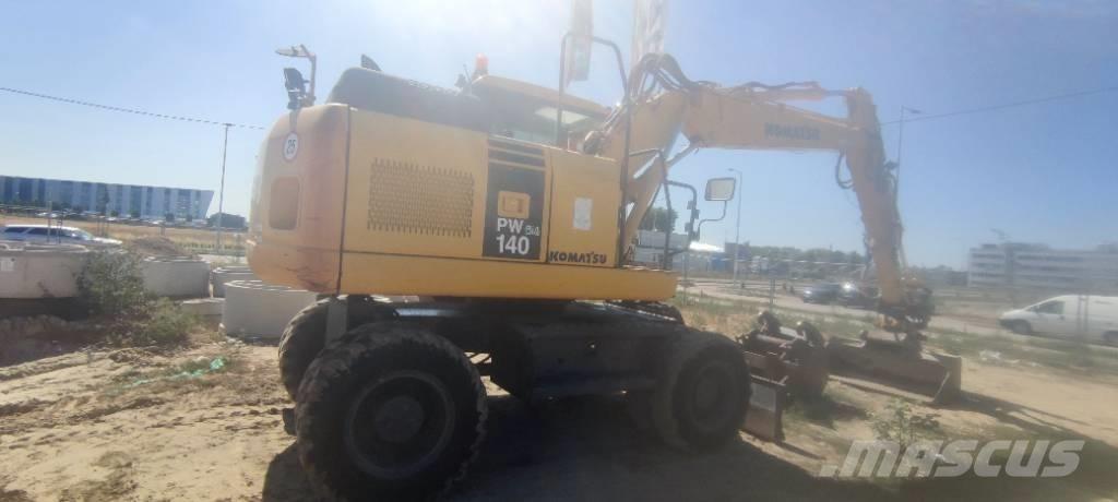 Komatsu PW 140-7 Gravemaskiner på hjul