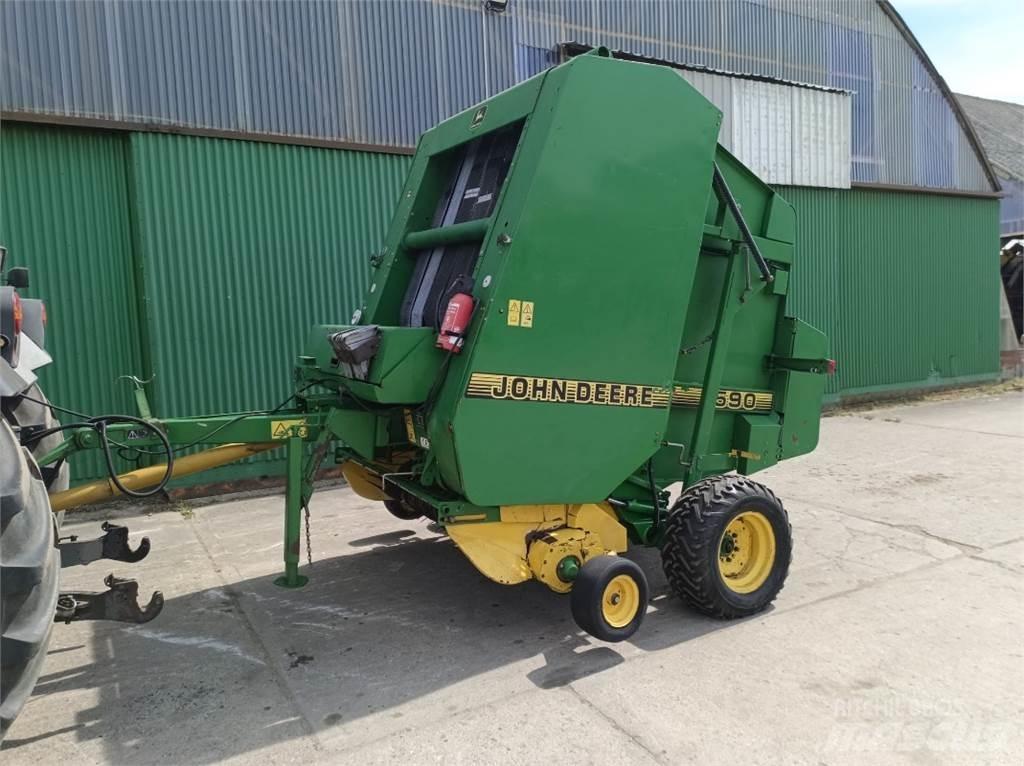 John Deere 590 Rundballe-pressere