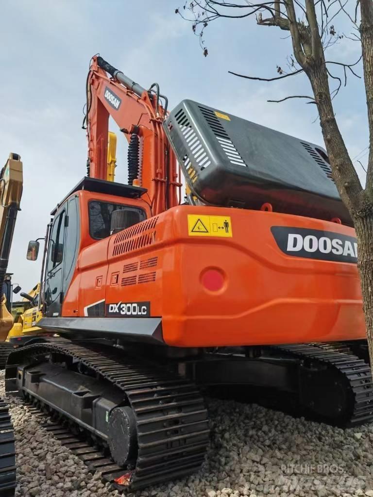 Doosan DX 300 LCA Gravemaskiner på larvebånd