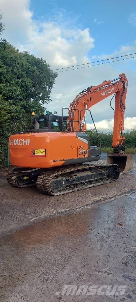 Hitachi ZX130-7 Gravemaskiner på larvebånd