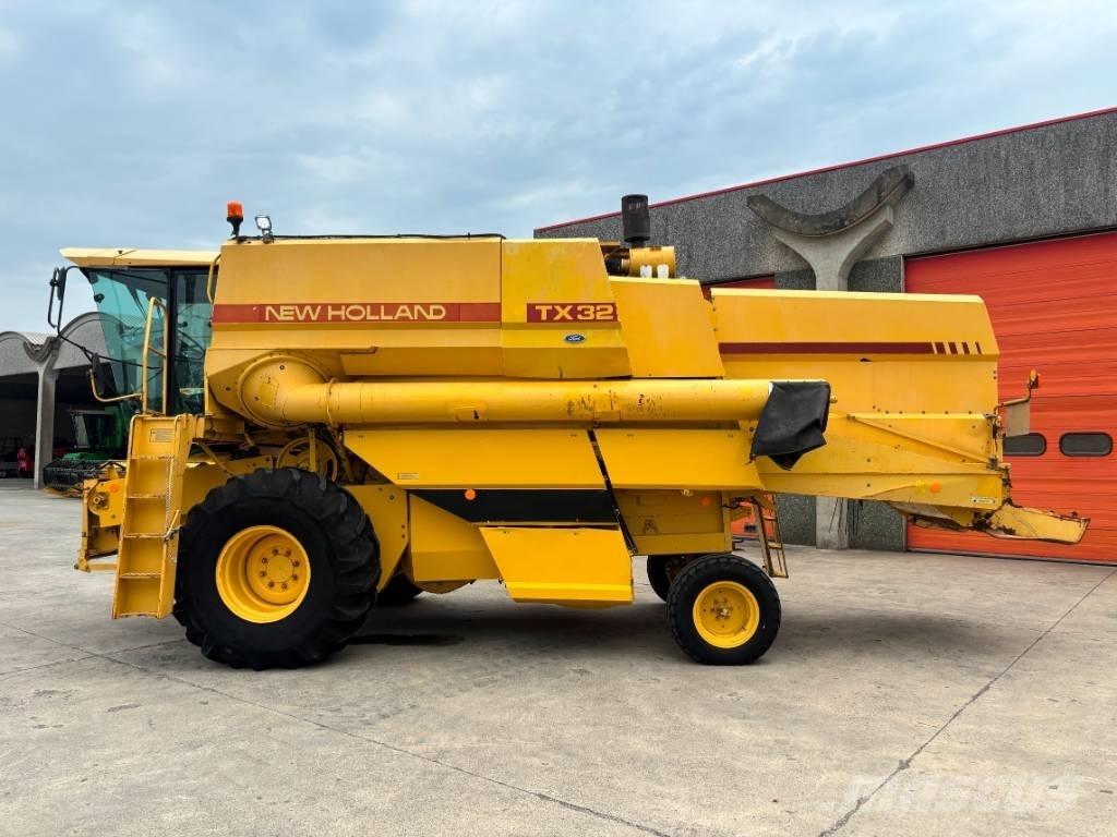 New Holland TX 32 Mejetærskere