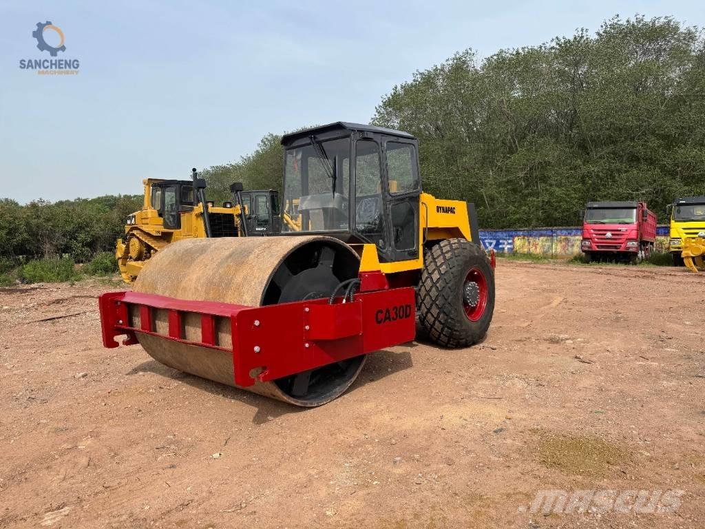 Dynapac CA 30 D Enkelt tromle
