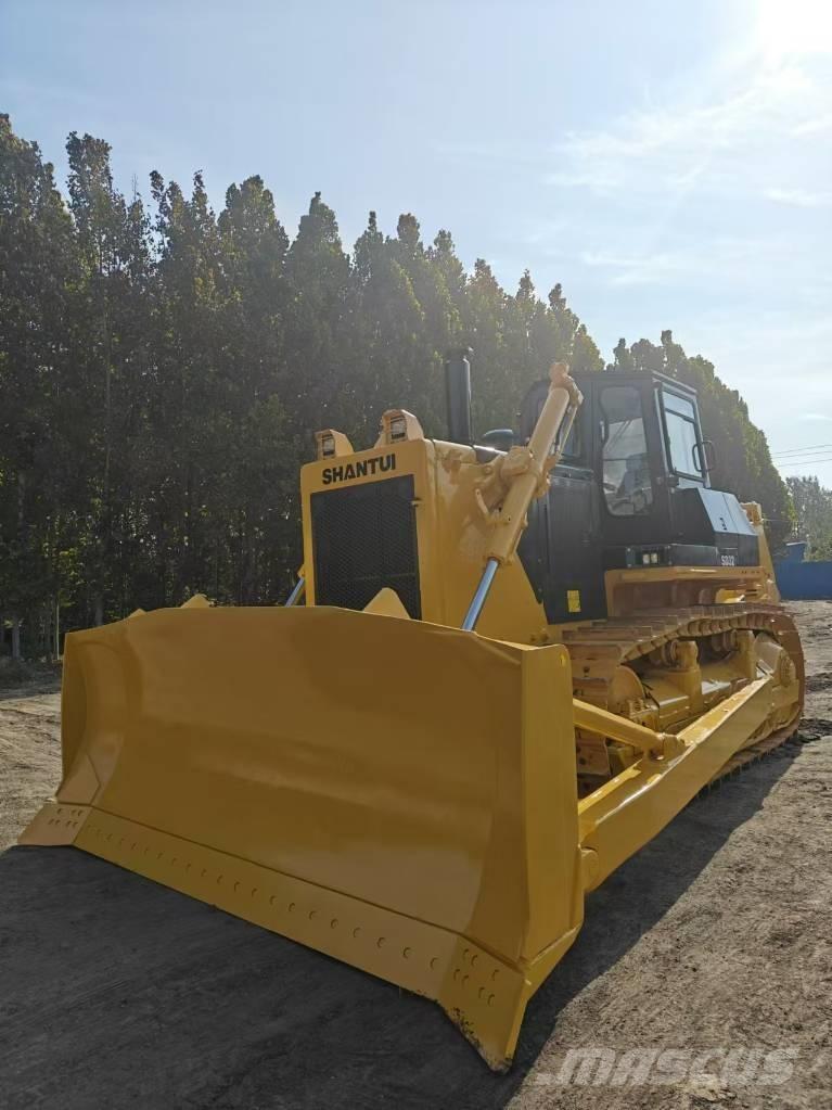 Shantui SD 32 Bulldozer på larvebånd