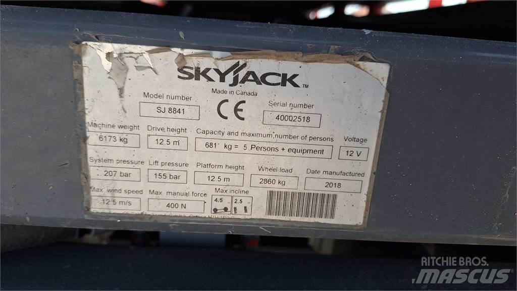 SkyJack 8841RT Saxlifte