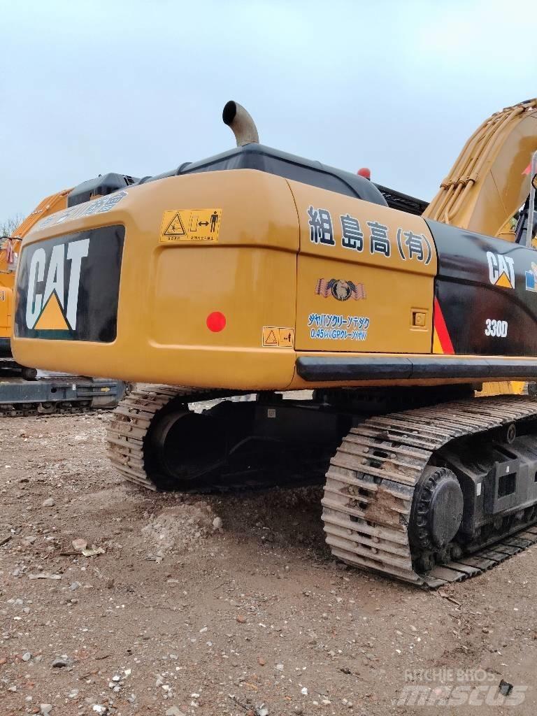 CAT 330D Gravemaskiner på larvebånd