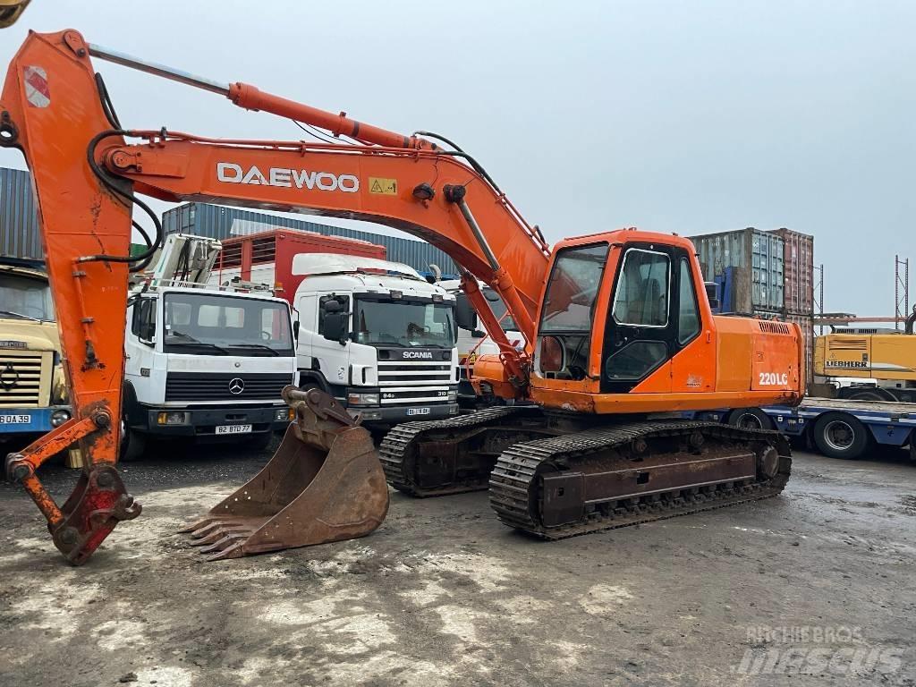 Daewoo Solar 220 LC Gravemaskiner på larvebånd