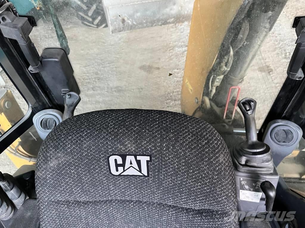 CAT 432 F 2 Rendegravere