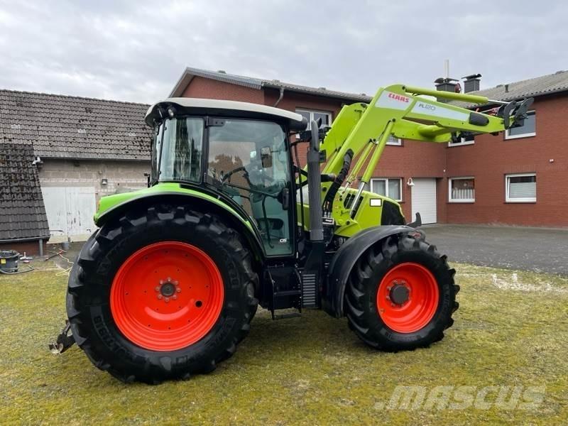 CLAAS ARION 440 Traktorer