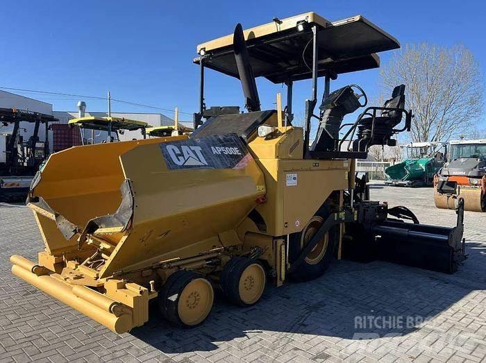 CAT AP 500E Asfaltudlæggere