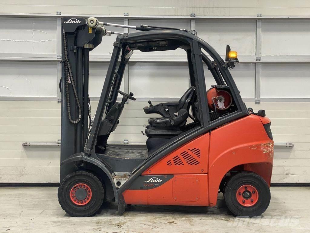 Linde H25T-02 LPG gaffeltrucks