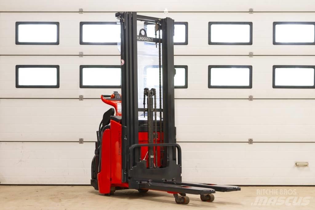 Linde L 14 Selvkørende stablere