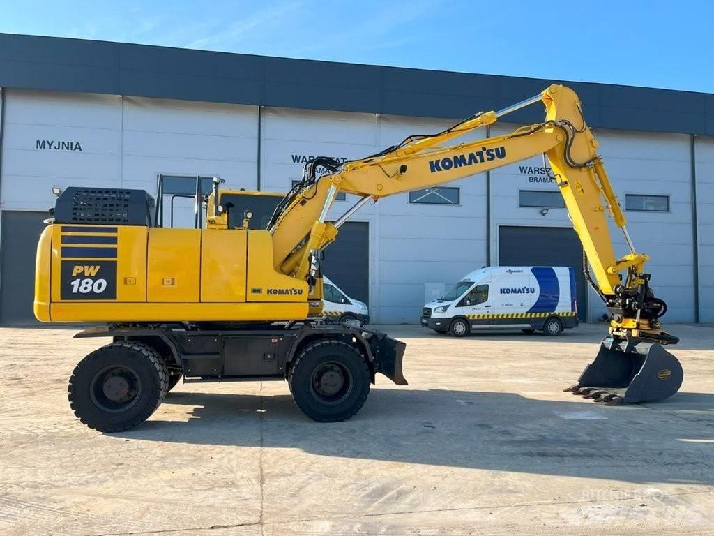 Komatsu PW 180-11 Gravemaskiner på hjul