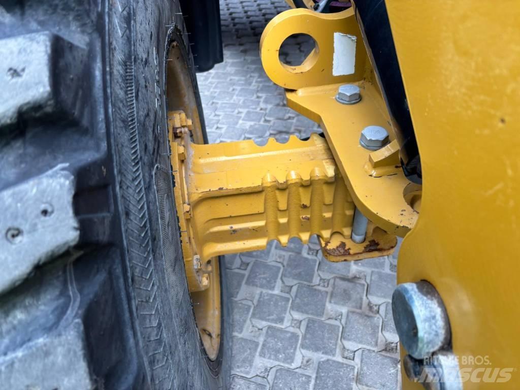 CAT 908 M Læssemaskiner på hjul