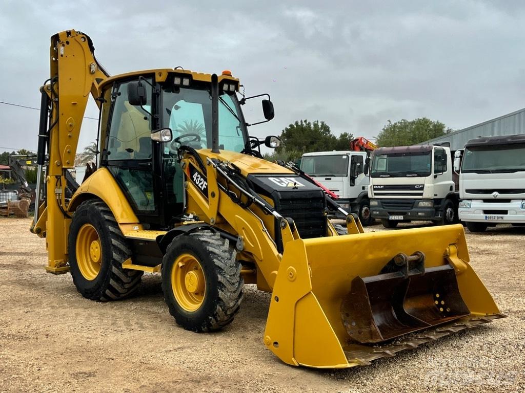 CAT 432 F Rendegravere