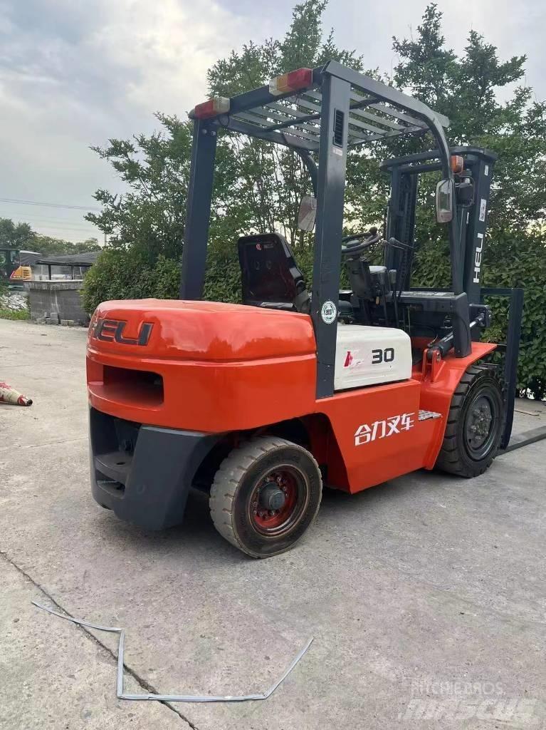 Heli CPC 30 Diesel gaffeltrucks