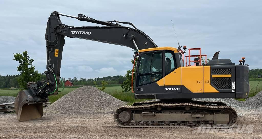 Volvo EC 220 E Gravemaskiner på larvebånd