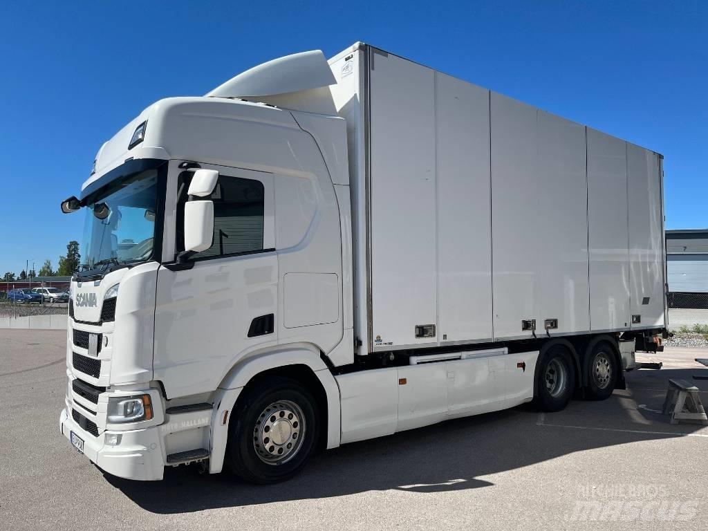 Scania R450B6X2*4NB Kølelastbiler