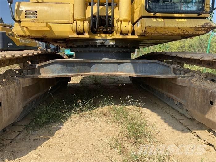 Komatsu PC450-8 Gravemaskiner på larvebånd