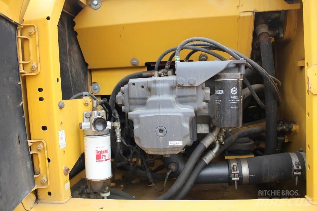 Komatsu PC 240 LC-8 Gravemaskiner på larvebånd