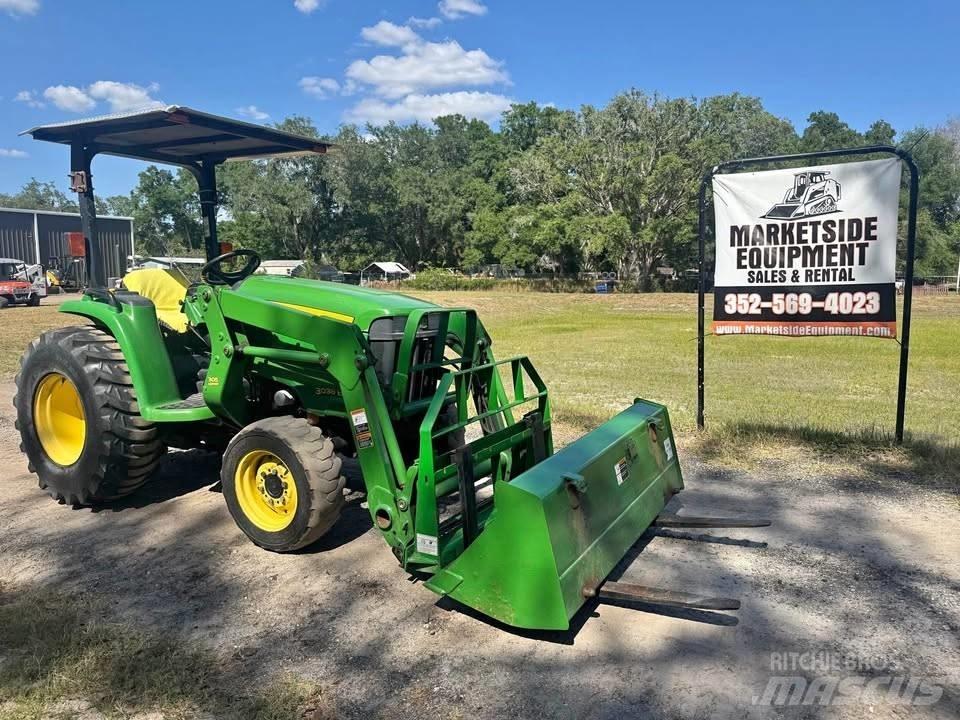 John Deere 3038 E Traktorer