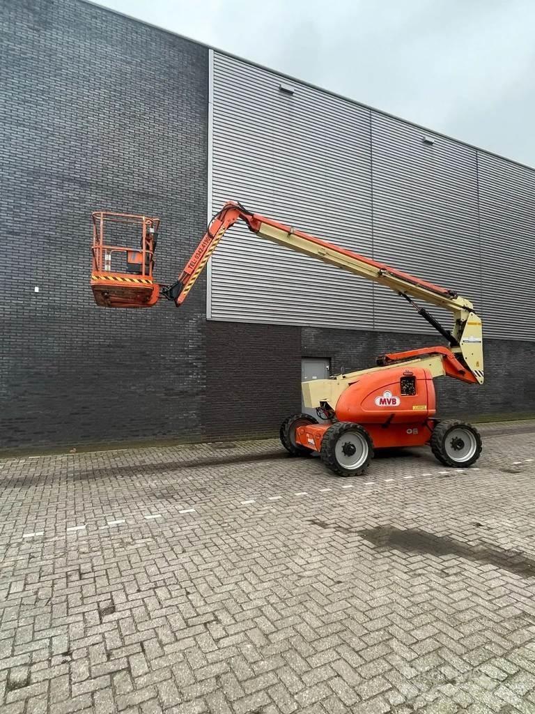 JLG 600AJ Teleskoplifte