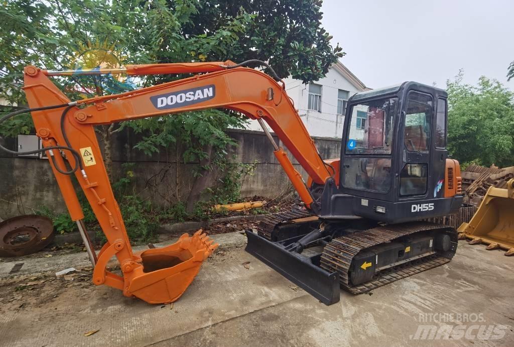 Doosan DH55 Gravemaskiner på larvebånd