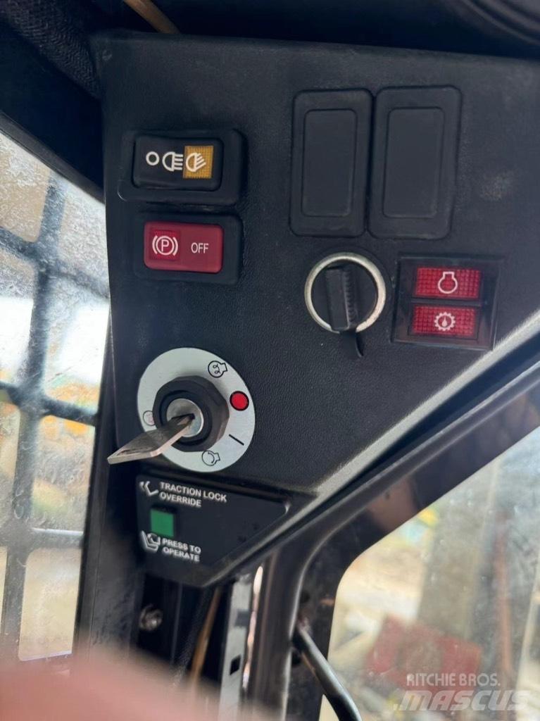 Bobcat S 70 Minilæsser - skridstyret