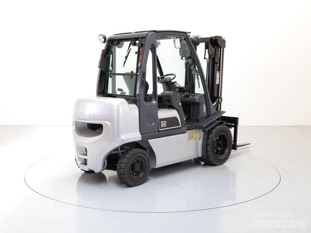 Nissan FD01A18Q Diesel gaffeltrucks
