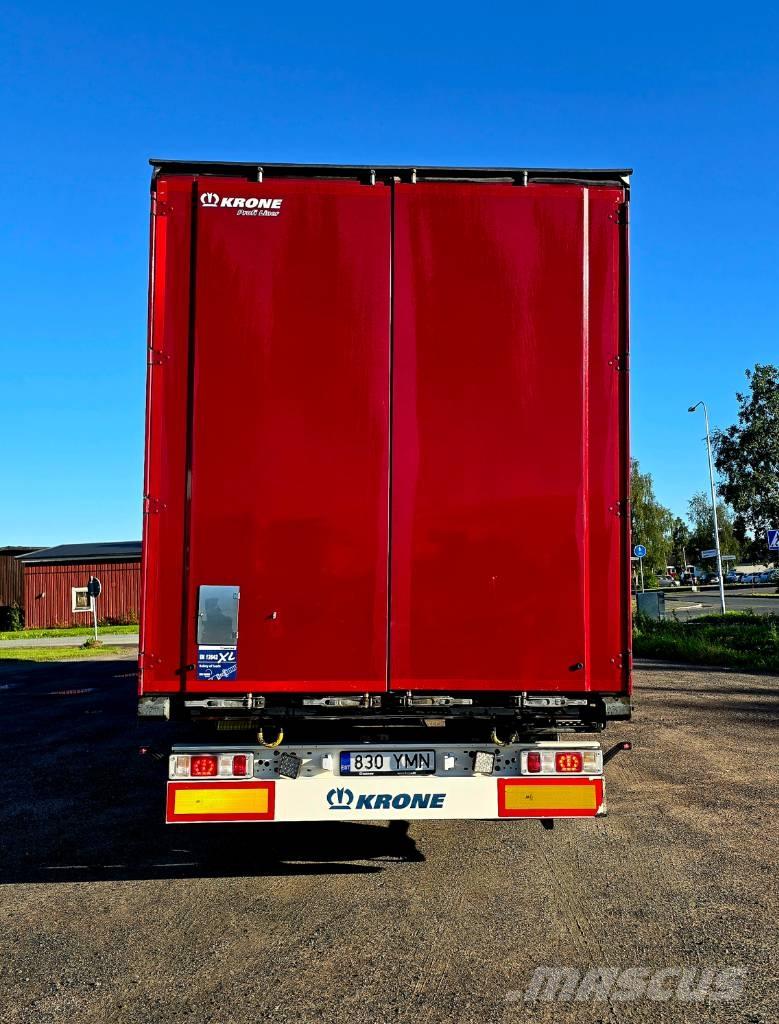 Krone SD Semi-trailer med Gardinsider