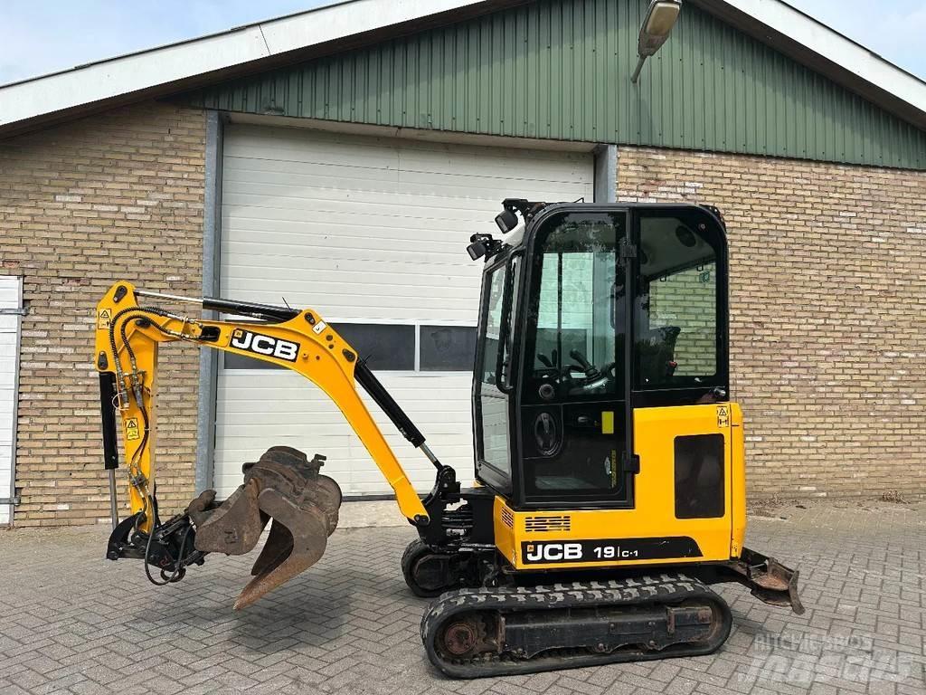 JCB 19 c1 Minigravemaskiner