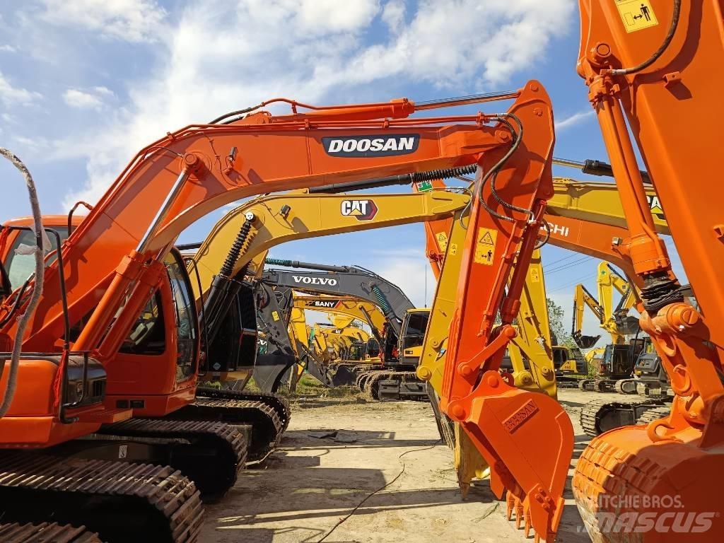 Doosan DX 150 LC Gravemaskiner på larvebånd