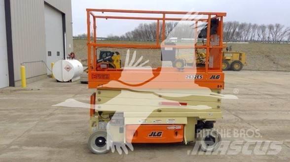 JLG 2632ES Saxlifte
